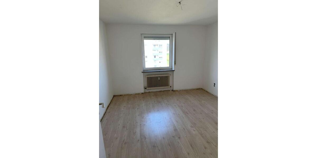 Etagenwohnung Neustadt bei Coburg - 3 Zimmer, 73 m&sup2;, 500&euro; | Angebot:26197289