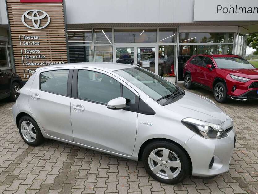Toyota Yaris 57.900 km 11.930 € Zeithain 01619