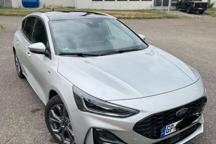 Ford Focus 14.400 km 21.900 &euro; Deggingen 73326