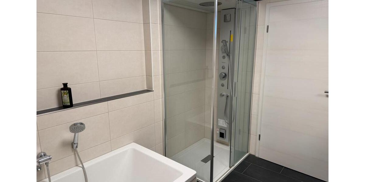 Penthouse Wohnung in Wernberg zu vermieten EBK 30m2 Balkon 3 zimmer