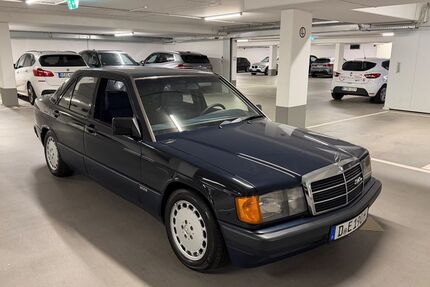 Mercedes-Benz 190 159.000 km 12.500 &euro; Düsseldorf 40235