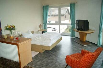 Gewerbeobjekt Altenkirchen (Westerwald) Ingelbach - 1 Zimmer, 768.000&euro; | Angebot:25675742