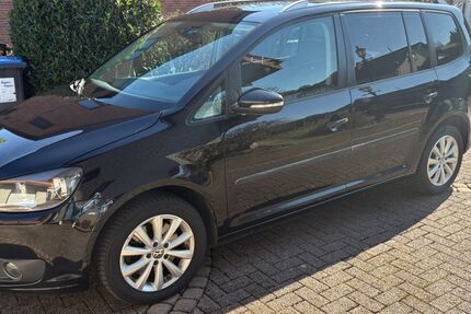 VW Touran 220.000 km 11.250 &euro; Neuenbeken 33100
