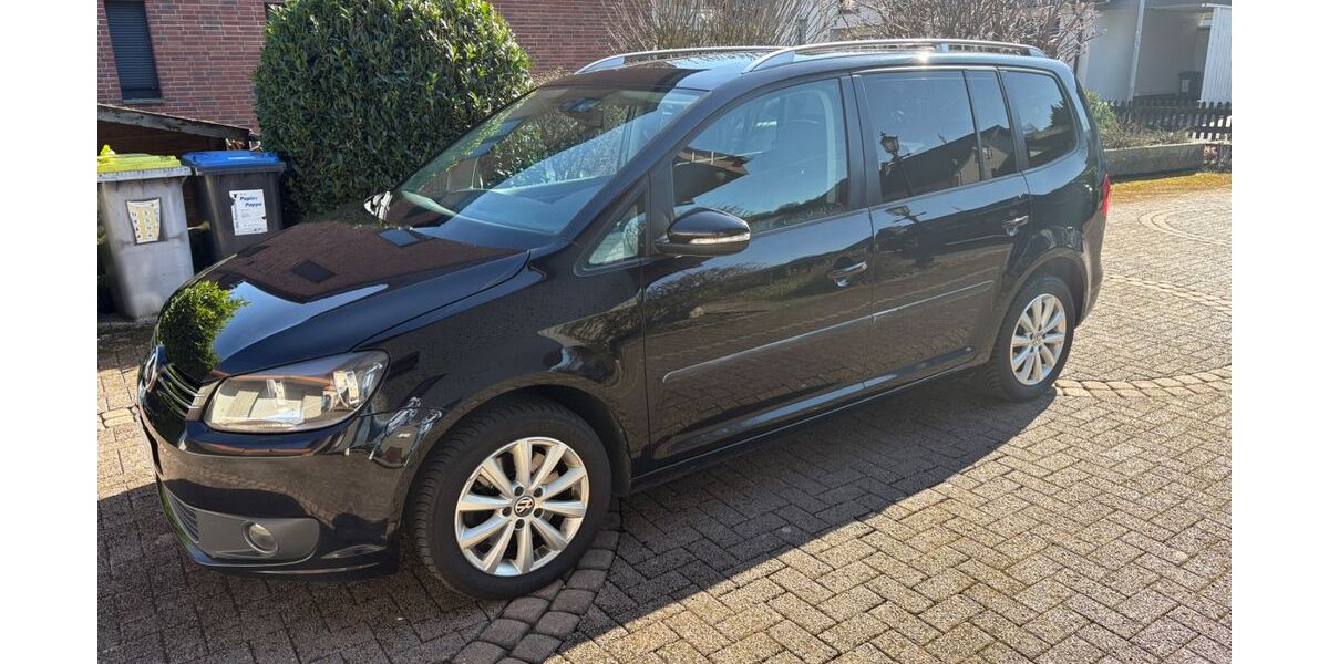 VW Touran 220.000 km 11.250 &euro; Neuenbeken 33100