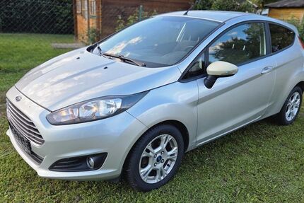Ford Fiesta 136.000 km 4.900 € Neuburg 86633