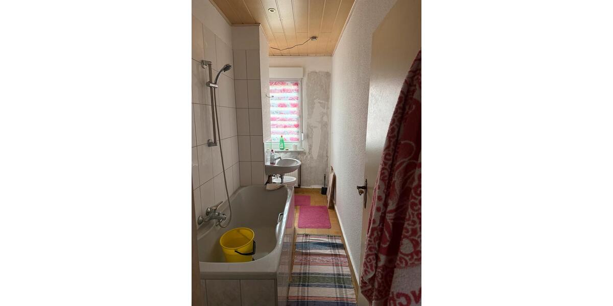 Etagenwohnung Nebra (Unstrut) - 2 Zimmer, 45 m&sup2;, 40.000&euro; | Angebot:26420035