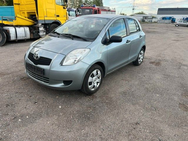 Toyota Yaris 177.000 km 1.850 &euro; Hamburg 22113