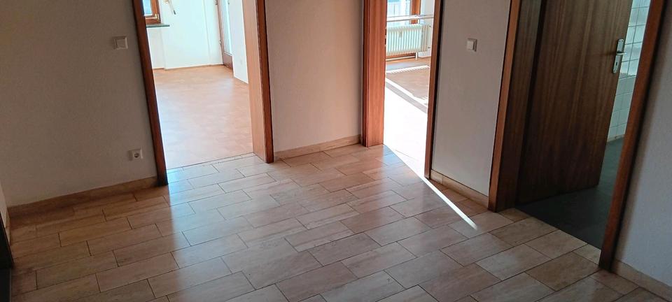 Einfamilienhaus Überlingen - 6 Zimmer, 215 m&sup2;, 2.800&euro; | Angebot:25281442