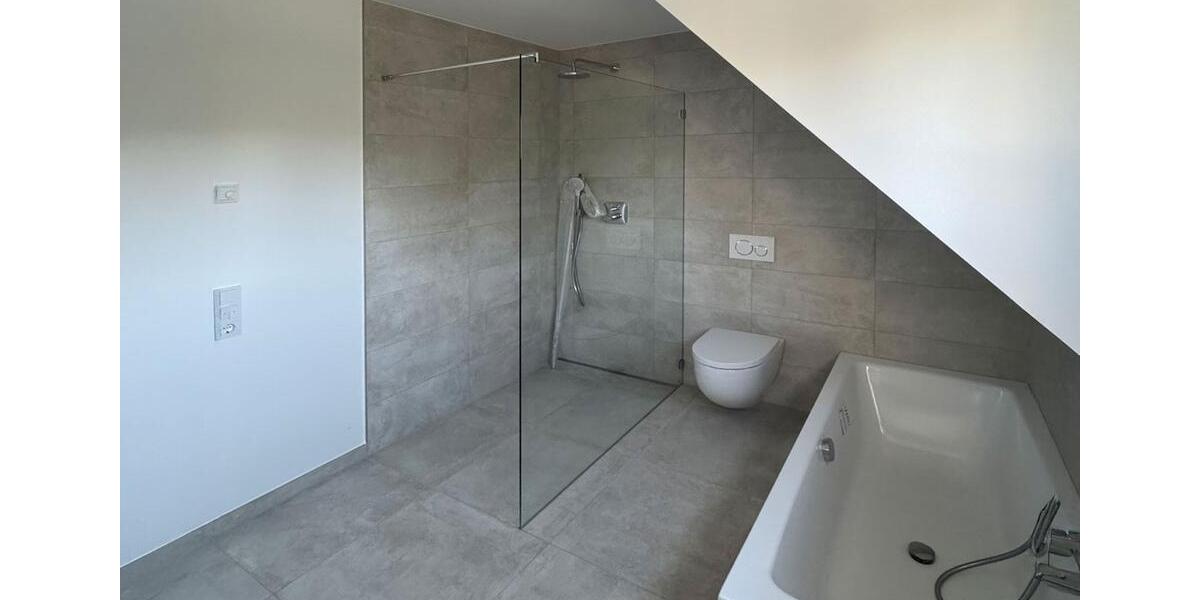Doppelhaushälfte Klipphausen - 4 Zimmer, 148 m&sup2;, 2.150&euro; | Angebot:26495419