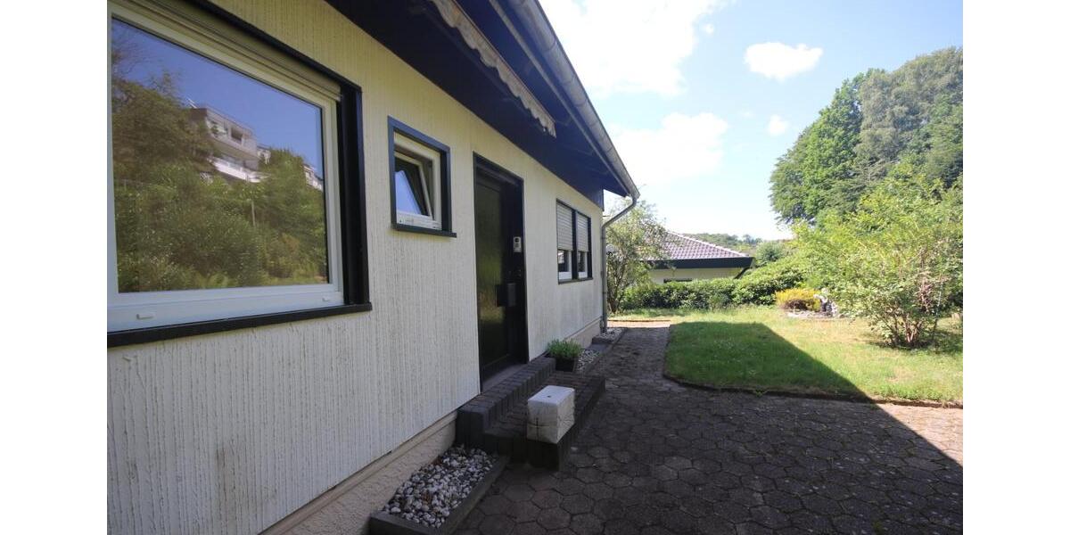 Einfamilienhaus Halver - 6.5 Zimmer, 160 m&sup2;, 1.800&euro; | Angebot:25449514