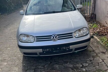 VW Golf 297.000 km 1.550 &euro; Umkirch 79224