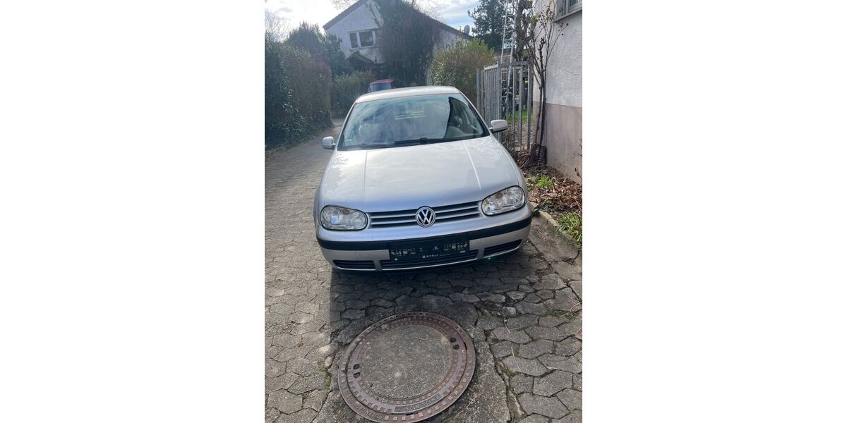 VW Golf 297.000 km 1.550 &euro; Umkirch 79224