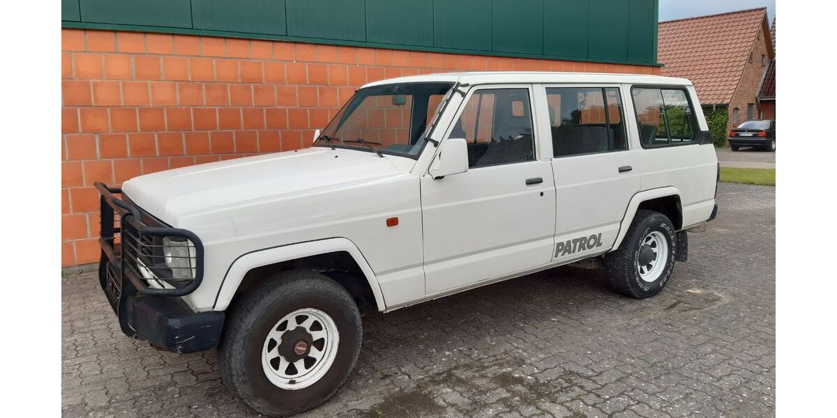 Nissan Patrol 382.000 km 12.800 € Karlshöfen 27442