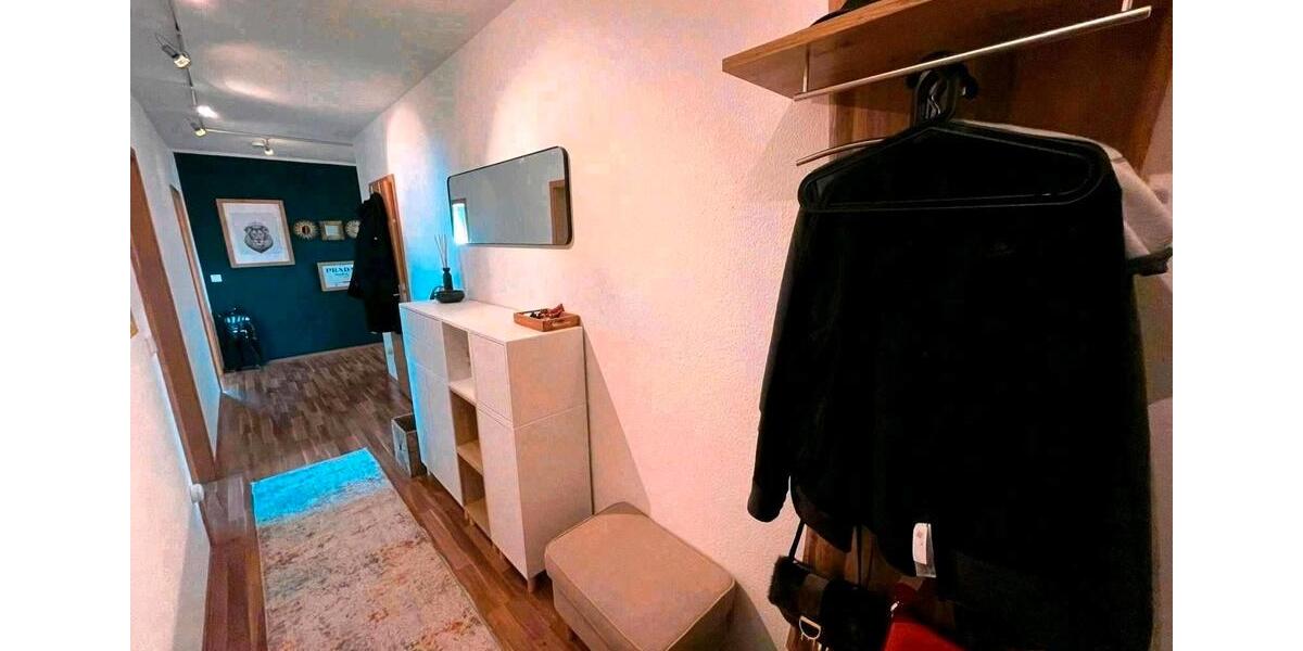 Dachgeschoßwohnung Nidderau - 3 Zimmer, 94 m&sup2;, 1.150&euro; | Angebot:26032236