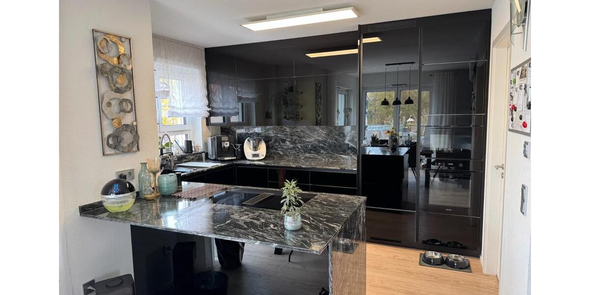 Hochparterre Neckarsulm - 4.5 Zimmer, 122 m&sup2;, 650.000&euro; | Angebot:26095545