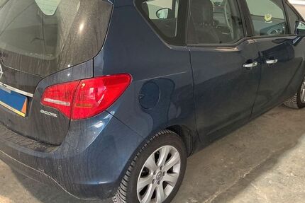 Opel Meriva 88.000 km 5.490 &euro; Hannover 30419