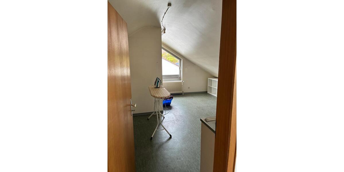 Einfamilienhaus Gummersbach - 8 Zimmer, 220 m&sup2;, 1.900&euro; | Angebot:26340217