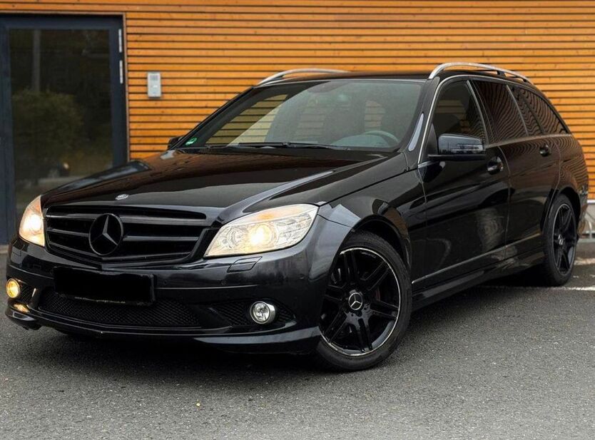 Mercedes-Benz C 250 238.000 km 7.499 € Wuppertal 42103