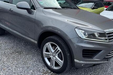 VW Touareg 240.000 km 15.499 &euro; Paderborn 33100