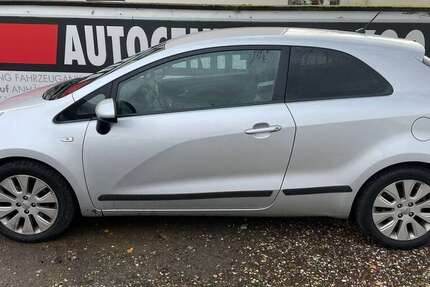 Kia Rio 184.000 km 4.950 &euro; Magdeburg 39124