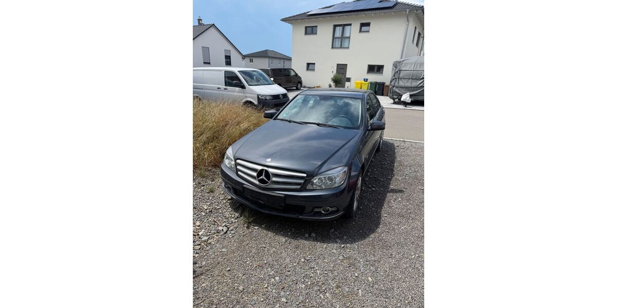 Mercedes-Benz C 180 73.876 km 9.000 &euro; Tuningen 78609