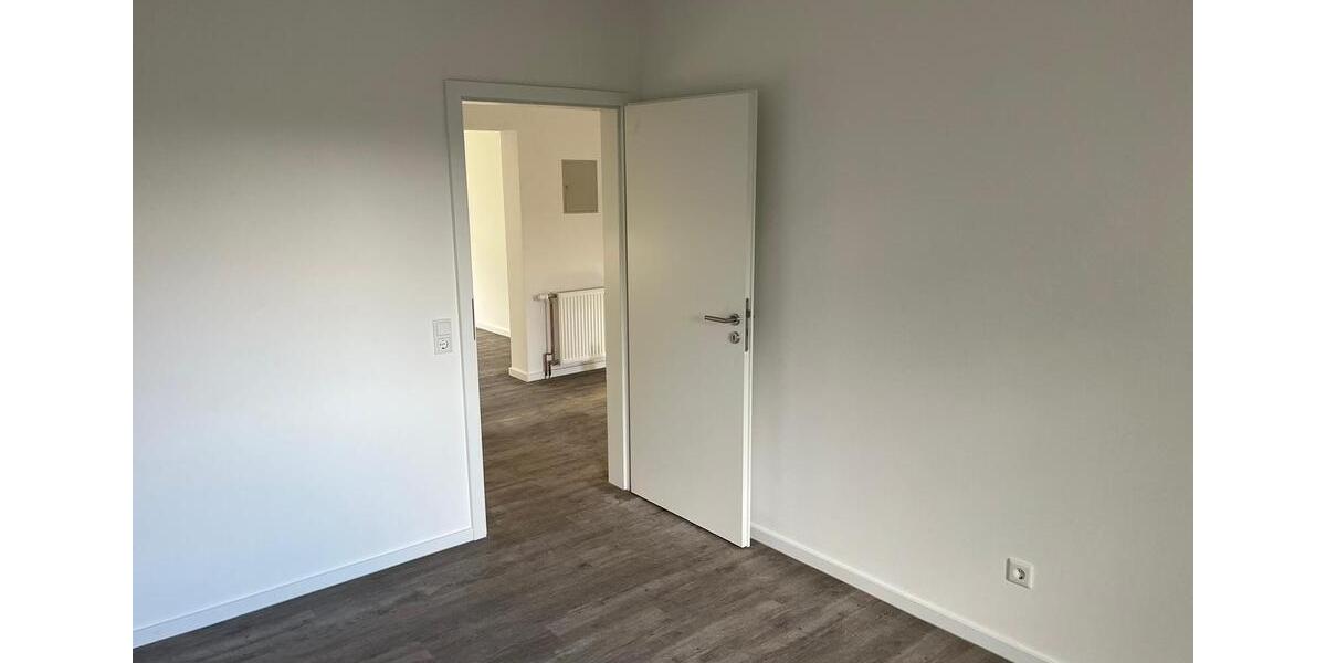 Etagenwohnung Wipperfürth - 2 Zimmer, 65 m&sup2;, 830&euro; | Angebot:25924191