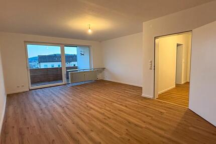 Wohnung Wunsiedel - 4 Zimmer, 104 m&sup2;, 870&euro; | Angebot:25614800