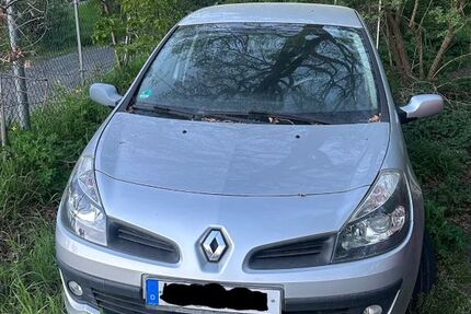 Renault Clio 118.000 km 3.999 &euro; Mühlheim am Main 63165