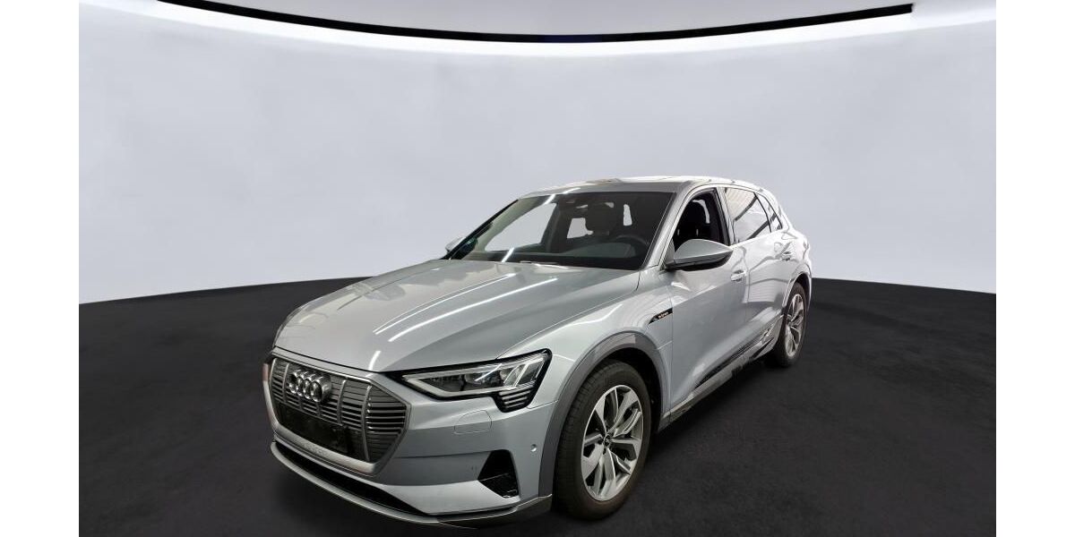 Audi e-tron 101.153 km 35.805 &euro; Hagen 58091