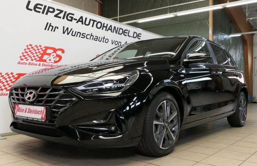 i30