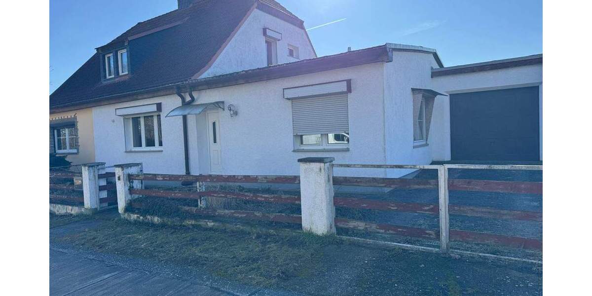 Doppelhaushälfte Bernburg - 5 Zimmer, 140 m&sup2;, 139.000&euro; | Angebot:25355801