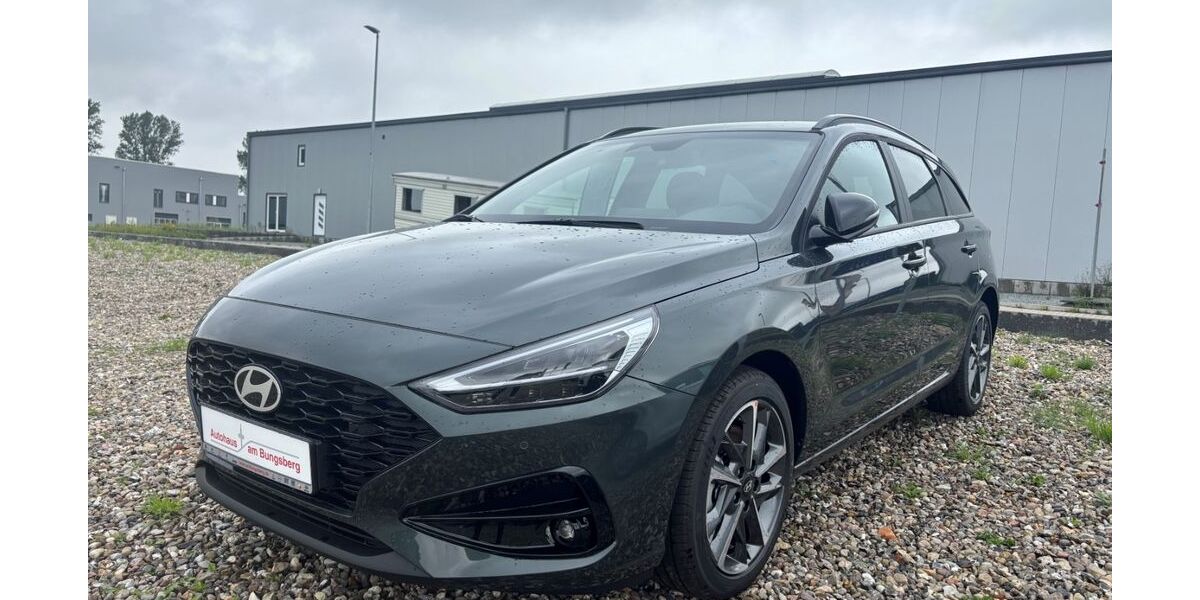 Hyundai i30 1.968 km 26.490 &euro; Oldenburg in Holstein 23758
