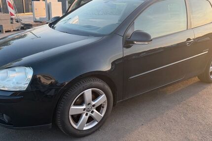 VW Golf 134.646 km 2.200 &euro; Biebergemünd-Kassel 63599
