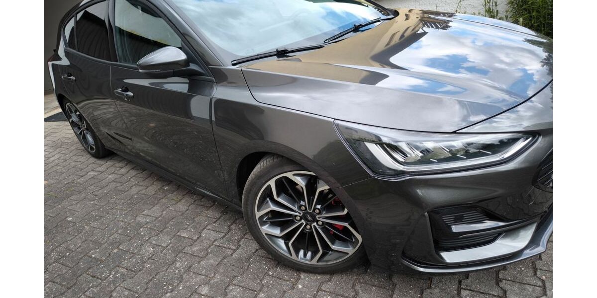 Ford Focus 72.000 km 16.900 &euro; Waldsassen 95652