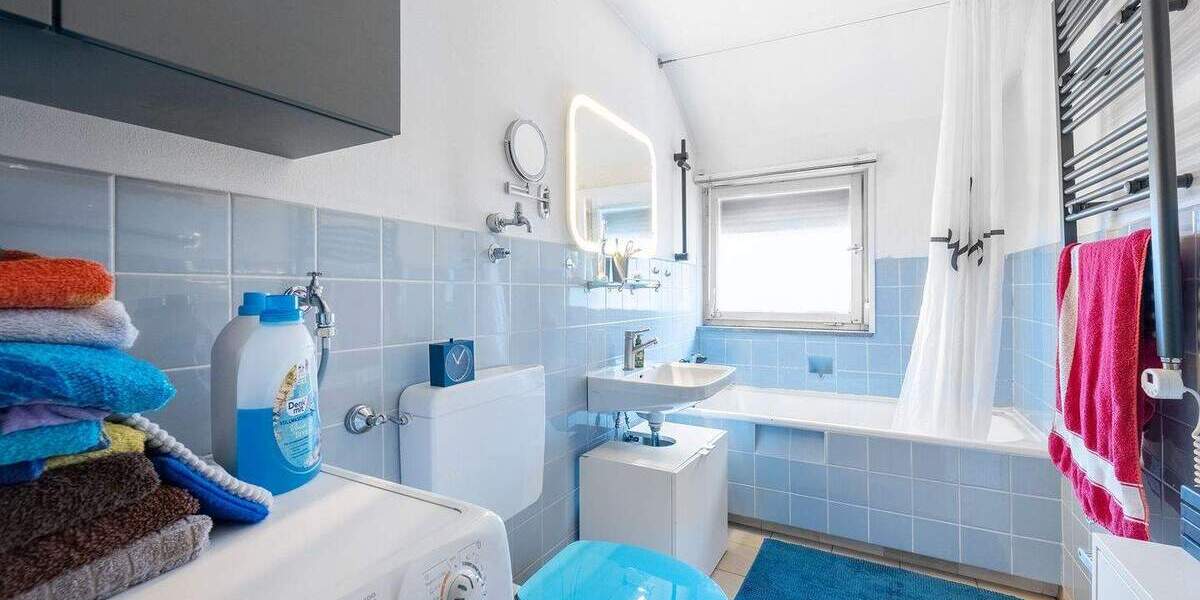 Tolles 2-FH mit über 220m² WFL möglich 9 zimmer