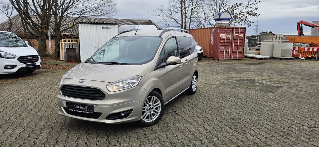 Ford Tourneo Courier 191.428 km 6.800 &euro; Waiblingen Neustadt ( 15 km von Stuttgart ) 71336