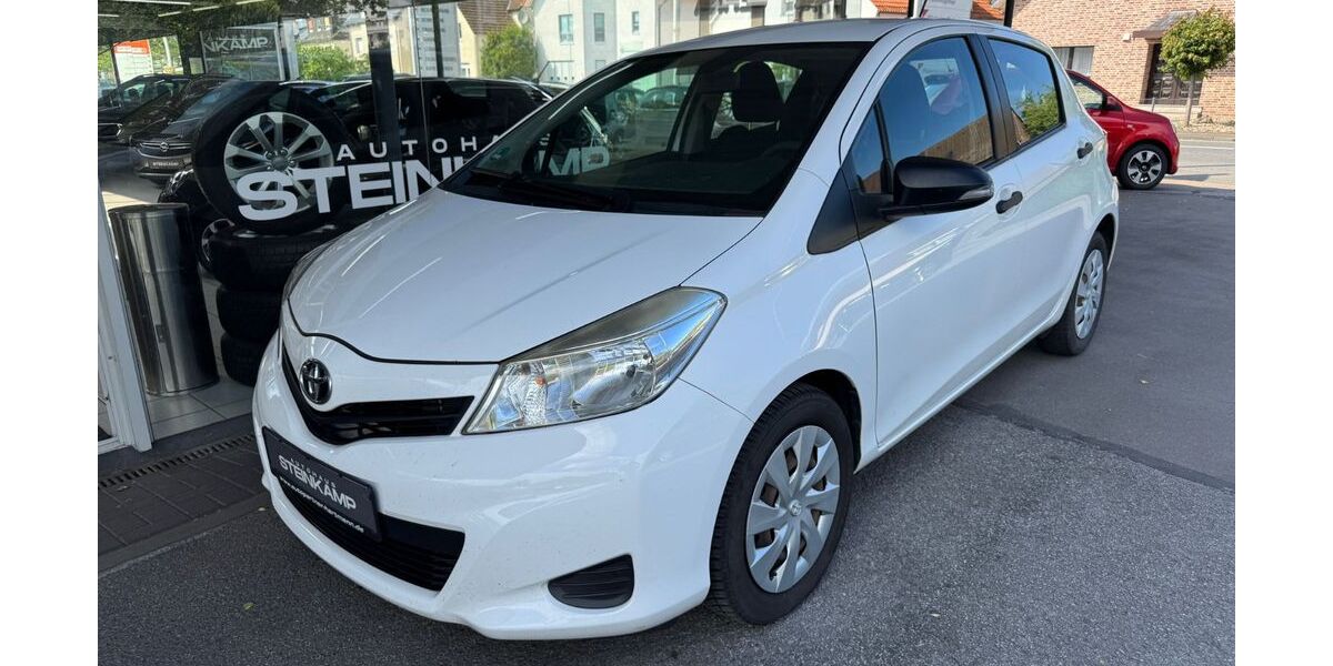 Toyota Yaris 260.000 km 2.790 &euro; Bad Salzuflen 32105