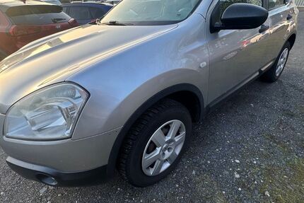 Nissan Qashqai 208.000 km 3.990 &euro; Hanau 63452