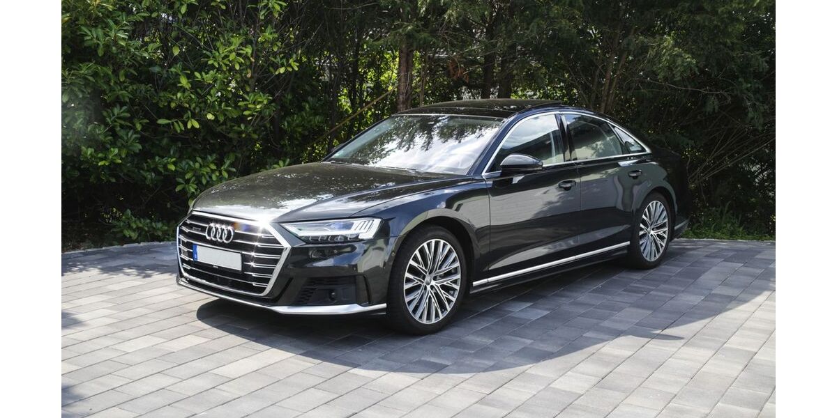Audi A8 78.200 km 42.600 &euro; Herford 32052