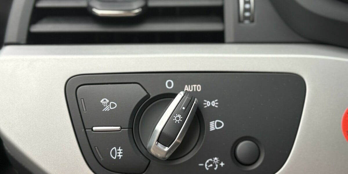 Audi A4 40 TDI quattro advanced MATRIX/NAVI/DAB/1HAND 143.535 km 22.900 &euro; Villingen-Schwenningen 78054