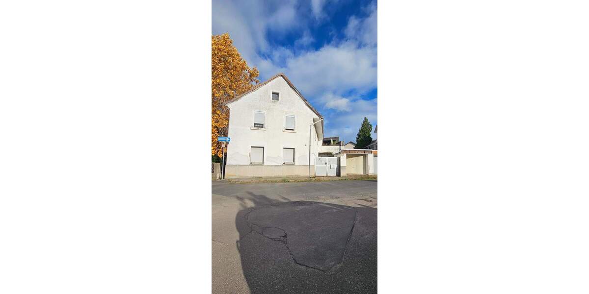 Ein-Zweifamilienhaus mit viel Potential 4 zimmer