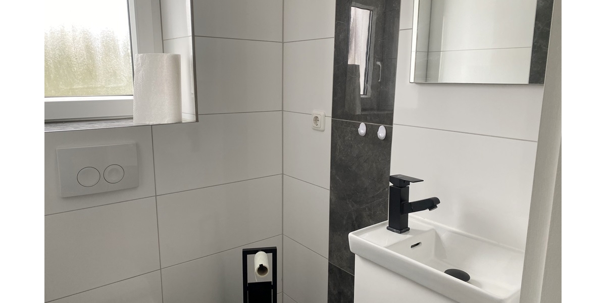 Großes 2-FH in A-Bärenkeller mit großzügigem Grundstück u. 3 Garagen zur Vermietung oder Selbstbezug - Zweifamilienhaus Augsburg / Bärenkeller Bärenkeller | Angebot:25867981