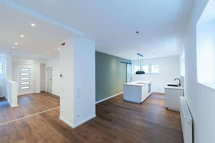 Wohnung Stuttgart Stuttgart-Süd - 5 Zimmer, 131 m&sup2;, 2.190&euro; | Angebot:26363506