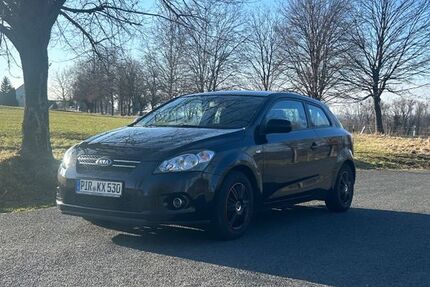 Kia pro ceed / ProCeed 123.600 km 4.400 &euro; Dohma 01796