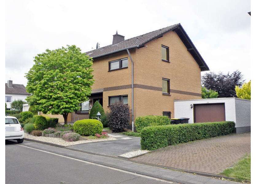 Haus zum Kaufen in Euskirchen-Kuchenheim 545.000 € 201 m²