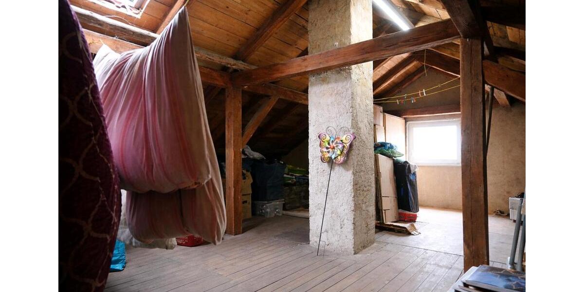 Mehrfamilienhaus, Wohnhaus Mantel - 6 Zimmer, 170 m&sup2;, 350.000&euro; | Angebot:26833059
