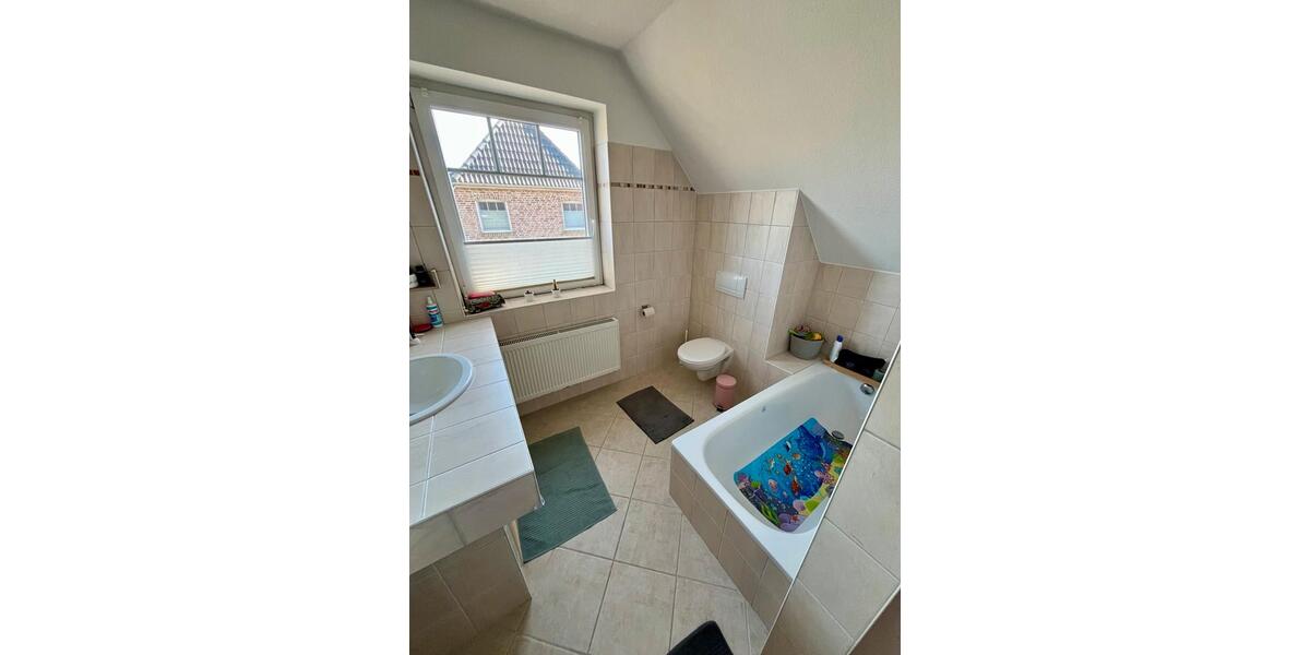 Einfamilienhaus Husum - 4 Zimmer, 104 m&sup2;, 1.500&euro; | Angebot:26160016