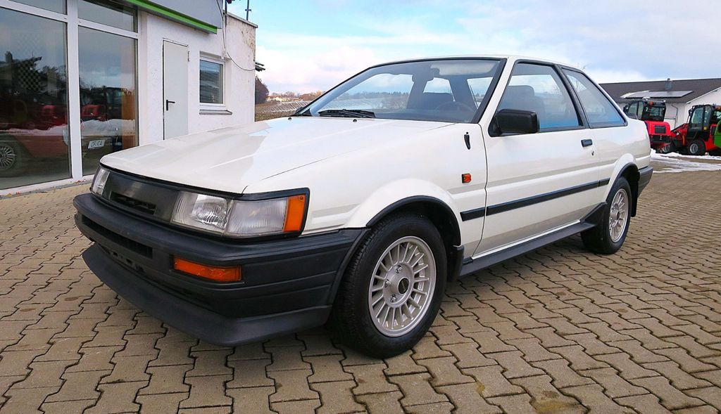 Toyota Corolla 66.587 km 34.870 &euro; Eggenfelden 84307