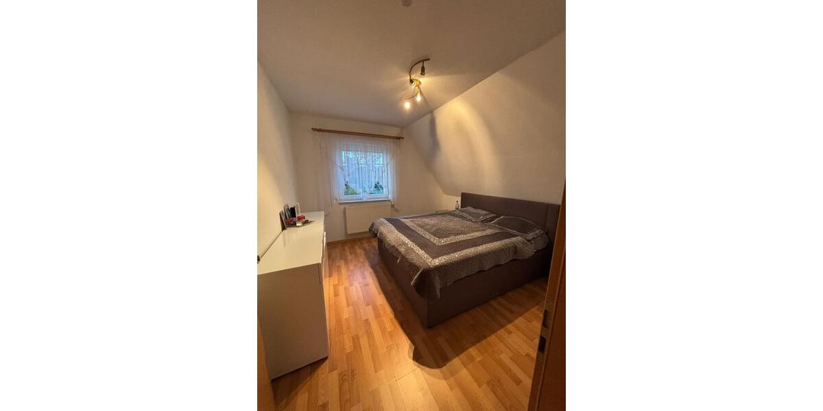 Doppelhaushälfte Varel - 4 Zimmer, 113 m&sup2;, 240.000&euro; | Angebot:25883175