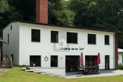 Haus Stuer - 8 Zimmer, 240 m&sup2;, 399.000&euro; | Angebot:26154643